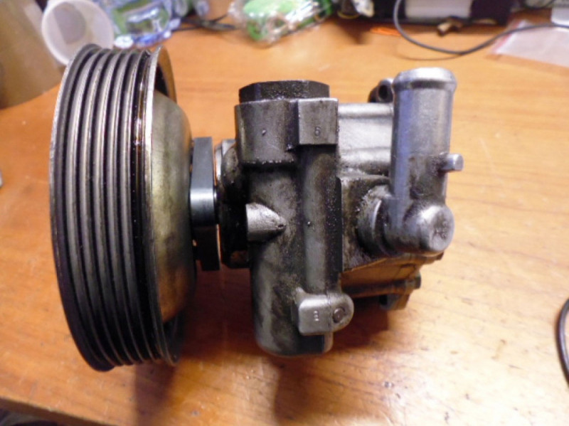 Pompa servosterzo idroguida...