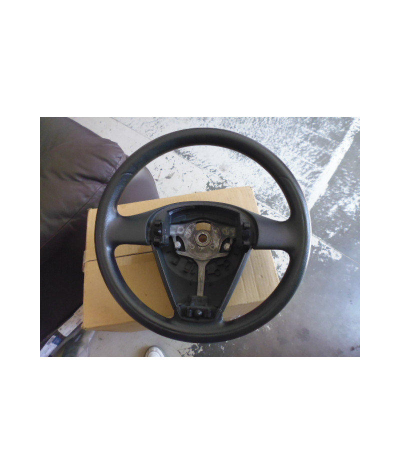 Volante Citroen C2 del 2004.