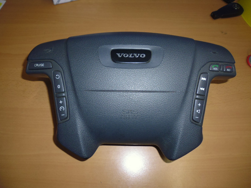 Airbag volante per Volvo...