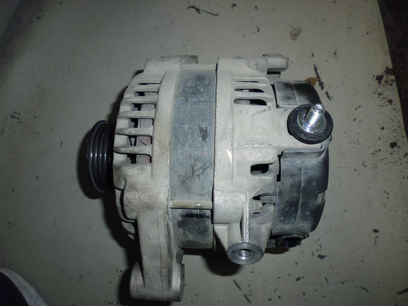 Alternatore originale Opel...