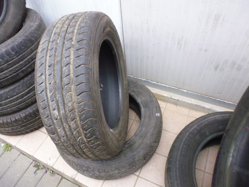 Pneumatico Roadstone Classe...