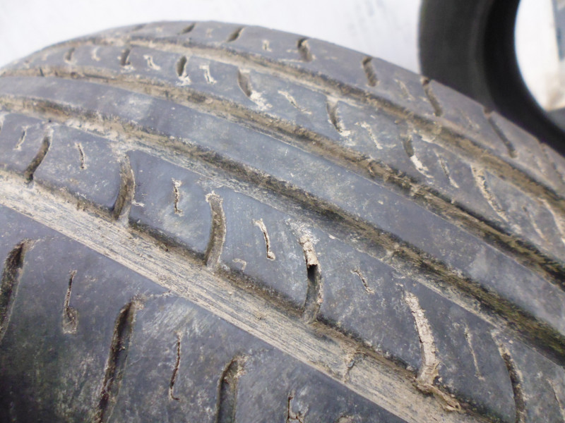 Pneumatico Roadstone Classe...
